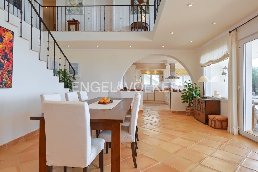 4 soverom Villa til salgs i Moraira med svømmebasseng garasje - € 1 999 000 (Ref: 9186498)
