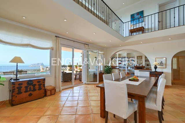 4 soverom Villa til salgs i Moraira, Teulada-Moraira med svømmebasseng garasje - € 1 999 000 (Ref: 9186498)