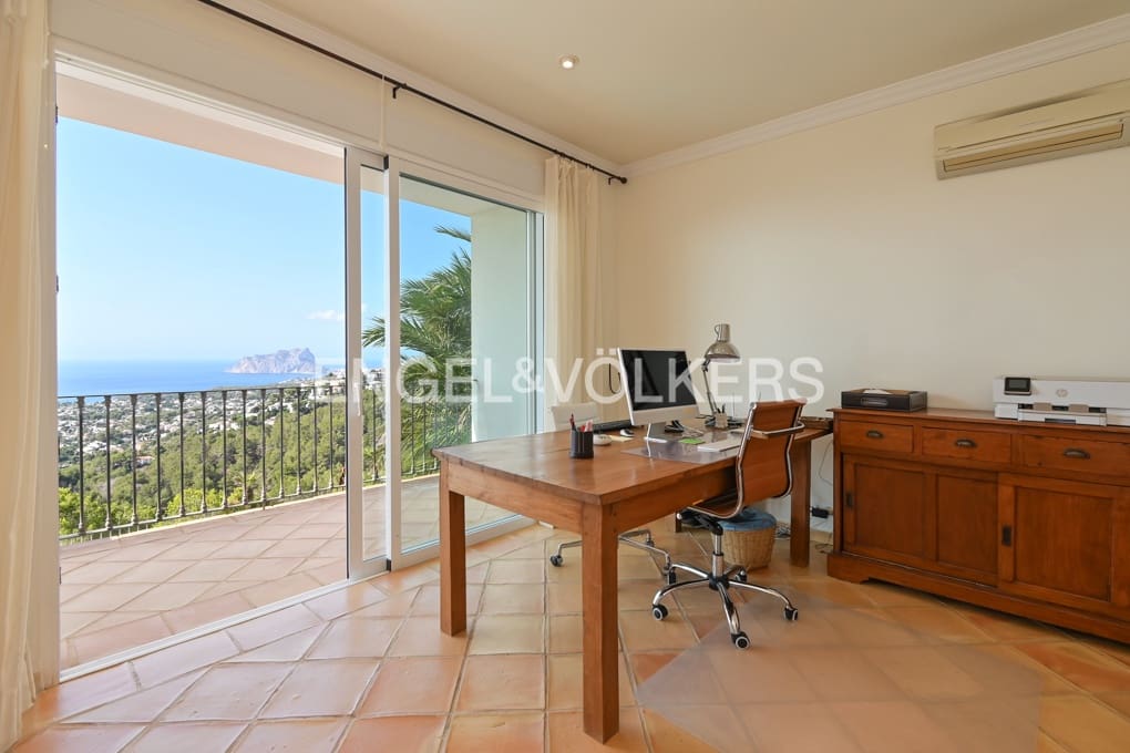 4 soverom Villa til salgs i Moraira med svømmebasseng garasje - € 1 999 000 (Ref: 9186498)