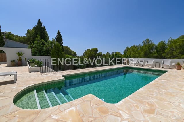 5 soverom Villa til salgs i Moraira, Teulada-Moraira med svømmebasseng garasje - € 1 849 000 (Ref: 9207774)