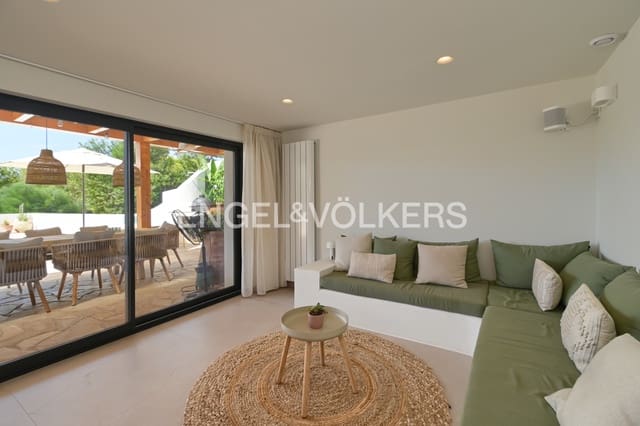 5 soverom Villa til salgs i Moraira, Teulada-Moraira med svømmebasseng garasje - € 1 849 000 (Ref: 9207774)