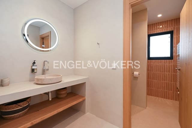 5 soveværelse Villa til salg i Moraira, Teulada-Moraira med swimmingpool garage - € 1.849.000 (Ref: 9207774)