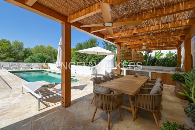 5 soverom Villa til salgs i Moraira, Teulada-Moraira med svømmebasseng garasje - € 1 849 000 (Ref: 9207774)