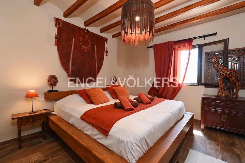 7 makuuhuone Maalaistalo myytävänä paikassa Benissa mukana uima-altaan 
autotalli - 1 349 000 € (Ref: 9216795)