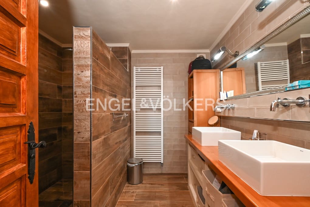 7 makuuhuone Maalaistalo myytävänä paikassa Benissa mukana uima-altaan 
autotalli - 1 349 000 € (Ref: 9216795)