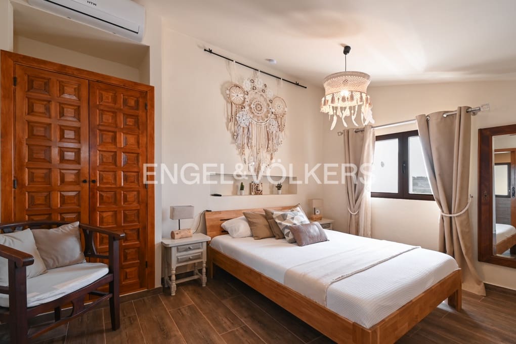 7 makuuhuone Maalaistalo myytävänä paikassa Benissa mukana uima-altaan 
autotalli - 1 349 000 € (Ref: 9216795)