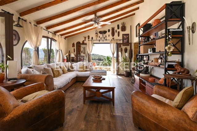7 soveværelse Finca/Landehus til salg i Benissa med swimmingpool garage - € 1.349.000 (Ref: 9216795)