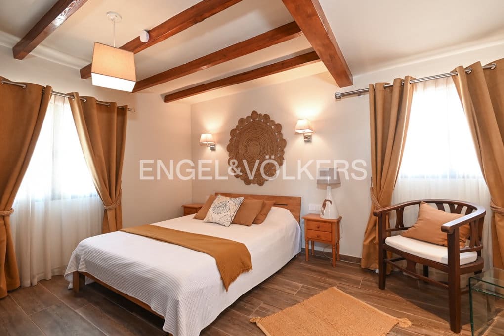 7 bedroom Finca/Country House for sale in Benissa with pool garage - € 1,349,000 (Ref: 9216795)