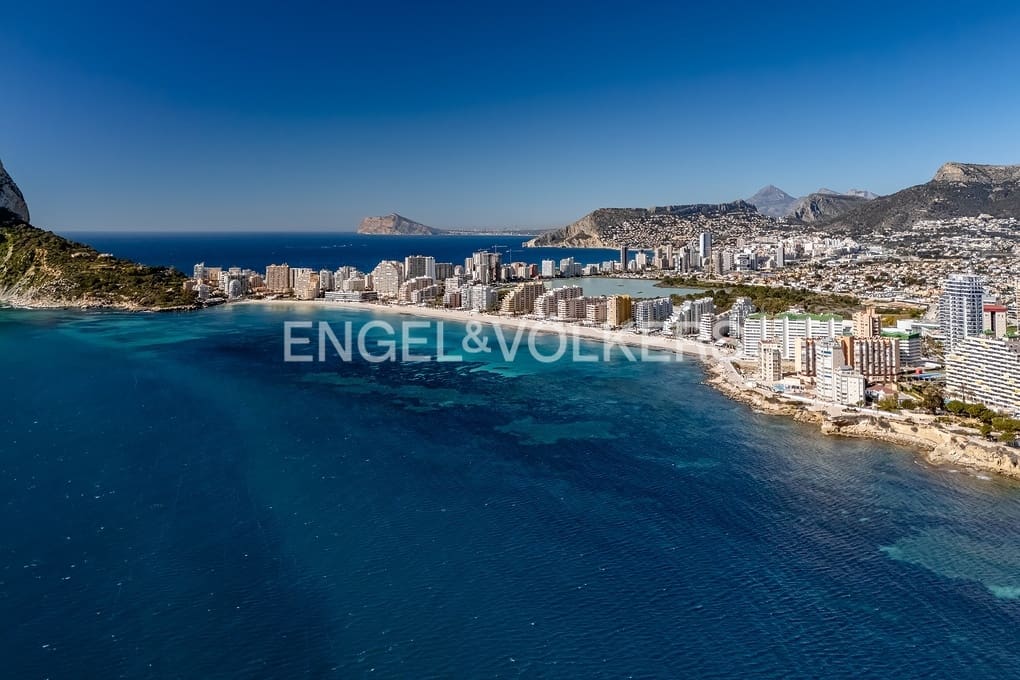 3 makuuhuone Huoneisto myytävänä paikassa Calpe / Calp mukana uima-altaan 
autotalli - 875 000 € (Ref: 9239481)