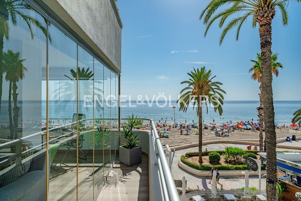 3 makuuhuone Huoneisto myytävänä paikassa Calpe / Calp mukana uima-altaan 
autotalli - 875 000 € (Ref: 9239481)