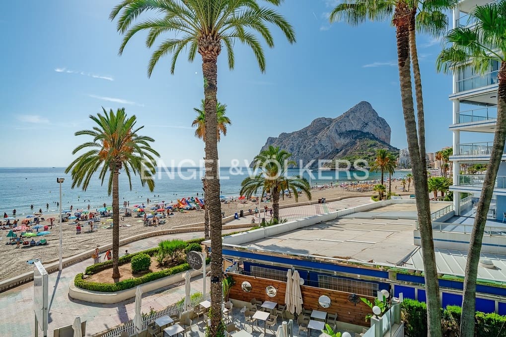 3 makuuhuone Huoneisto myytävänä paikassa Calpe / Calp mukana uima-altaan 
autotalli - 875 000 € (Ref: 9239481)