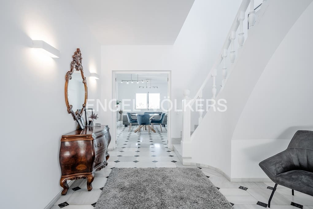 6 sypialnia Willa na sprzedaż w Calpe / Calp z basenem garażem - 1 650 000 € (Ref: 9241963)
