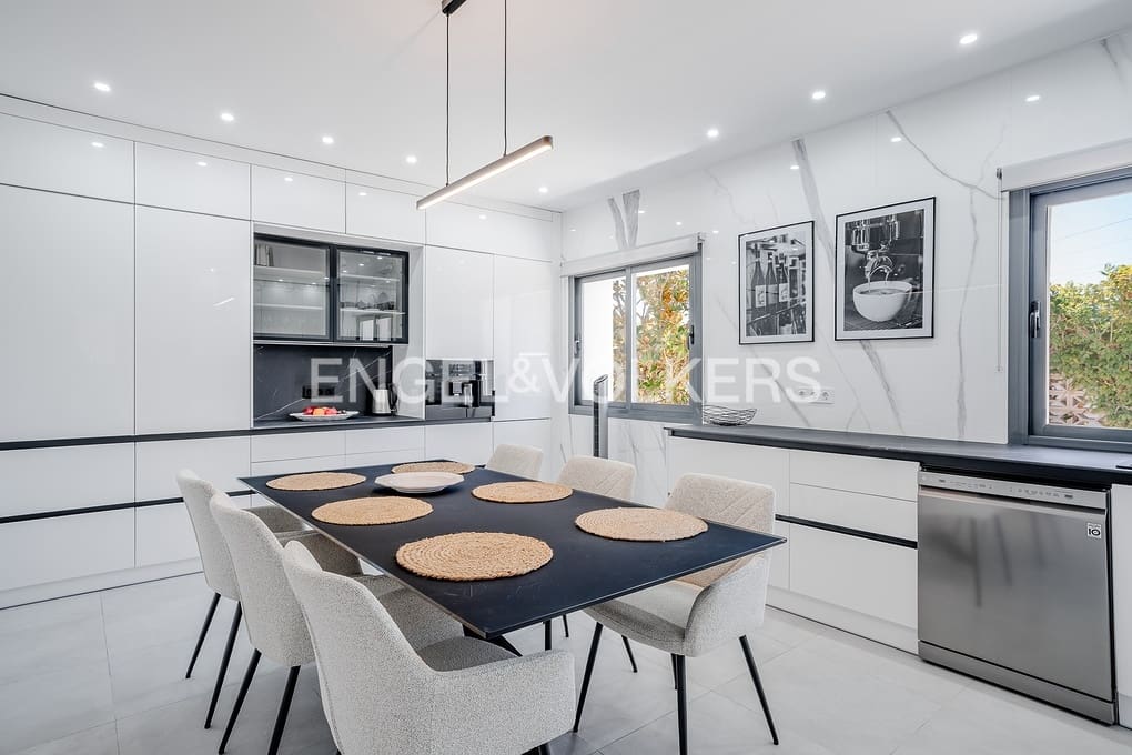 6 sypialnia Willa na sprzedaż w Calpe / Calp z basenem garażem - 1 650 000 € (Ref: 9241963)