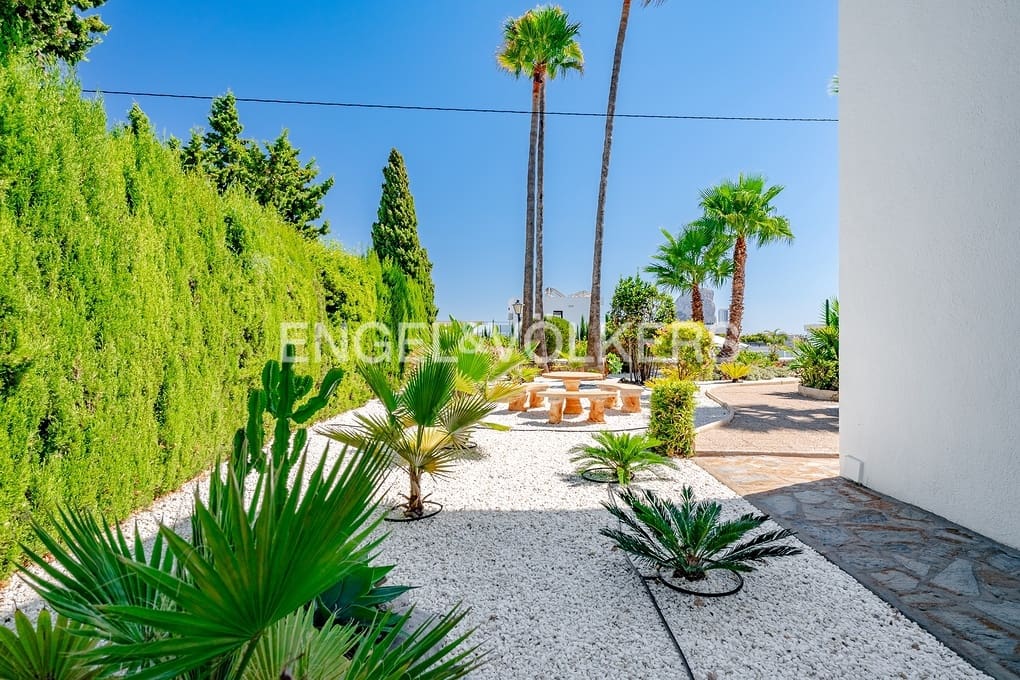 6 sypialnia Willa na sprzedaż w Calpe / Calp z basenem garażem - 1 650 000 € (Ref: 9241963)