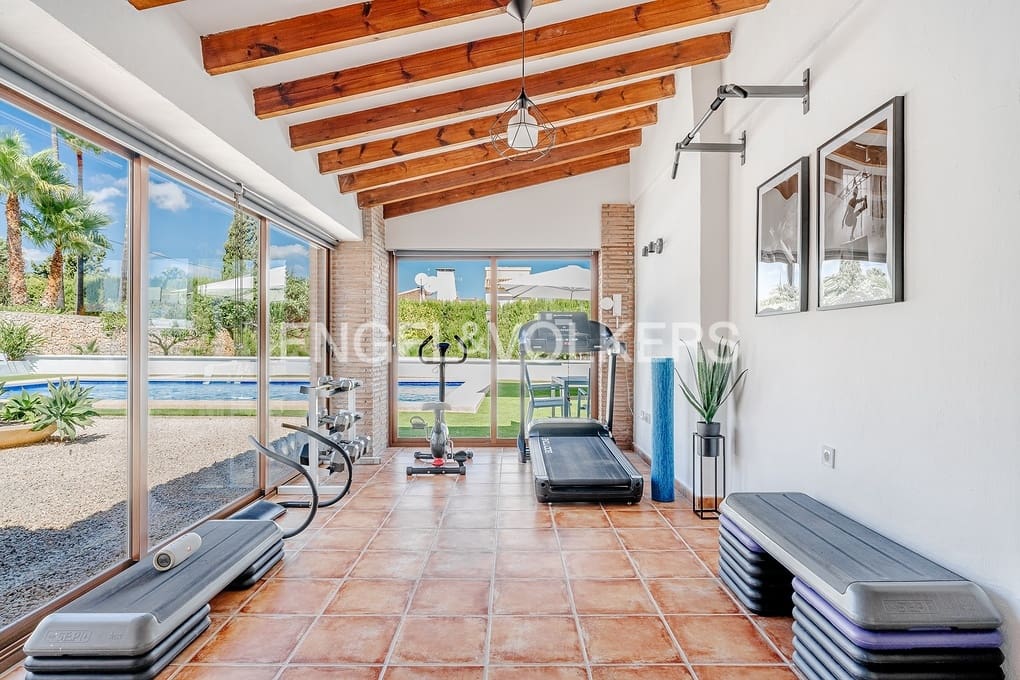 6 sypialnia Willa na sprzedaż w Calpe / Calp z basenem garażem - 1 650 000 € (Ref: 9241963)