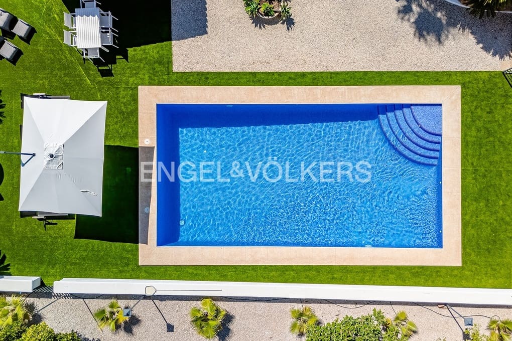 6 sypialnia Willa na sprzedaż w Calpe / Calp z basenem garażem - 1 650 000 € (Ref: 9241963)
