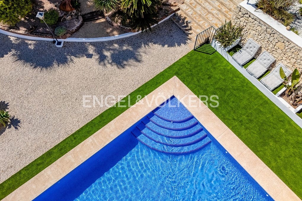 6 sypialnia Willa na sprzedaż w Calpe / Calp z basenem garażem - 1 650 000 € (Ref: 9241963)