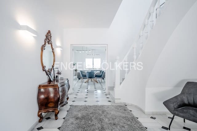 6 soverom Villa til salgs i Pueblo, Calpe / Calp med svømmebasseng garasje - € 1 650 000 (Ref: 9241963)
