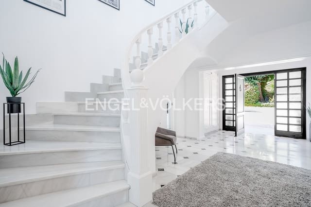 6 soverom Villa til salgs i Pueblo, Calpe / Calp med svømmebasseng garasje - € 1 650 000 (Ref: 9241963)