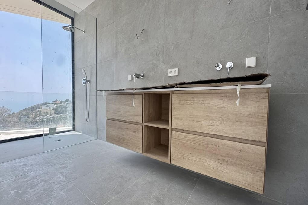 4 soveværelse Villa til salg i Altea med swimmingpool garage - € 2.250.000 (Ref: 9293814)