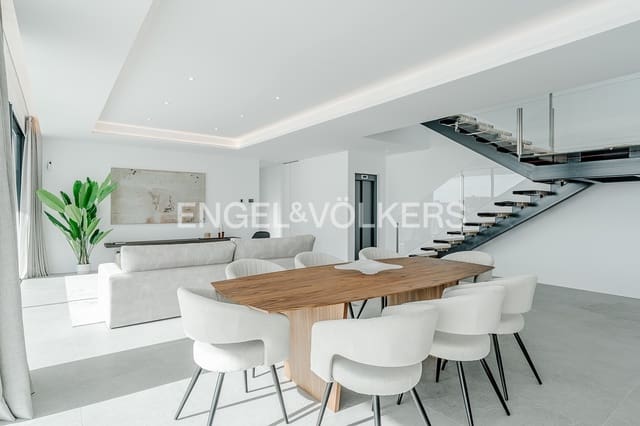 4 makuuhuone Huvila myytävänä paikassa Altea mukana uima-altaan 
autotalli - 2 290 000 € (Ref: 9293814)