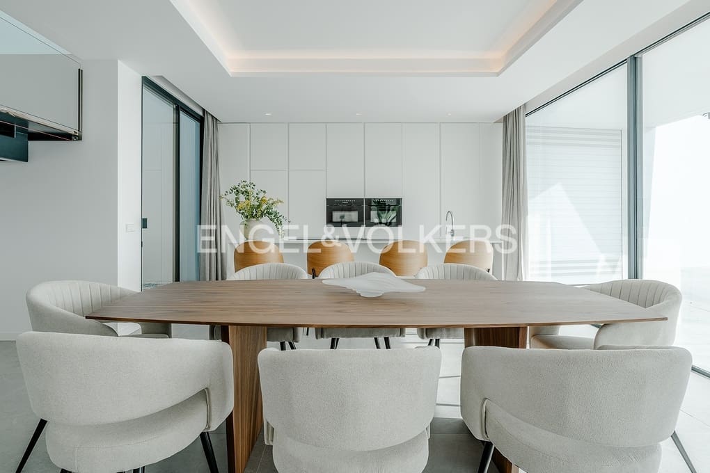 4 bedroom Villa for sale in Altea with pool garage - € 2,290,000 (Ref: 9293814)