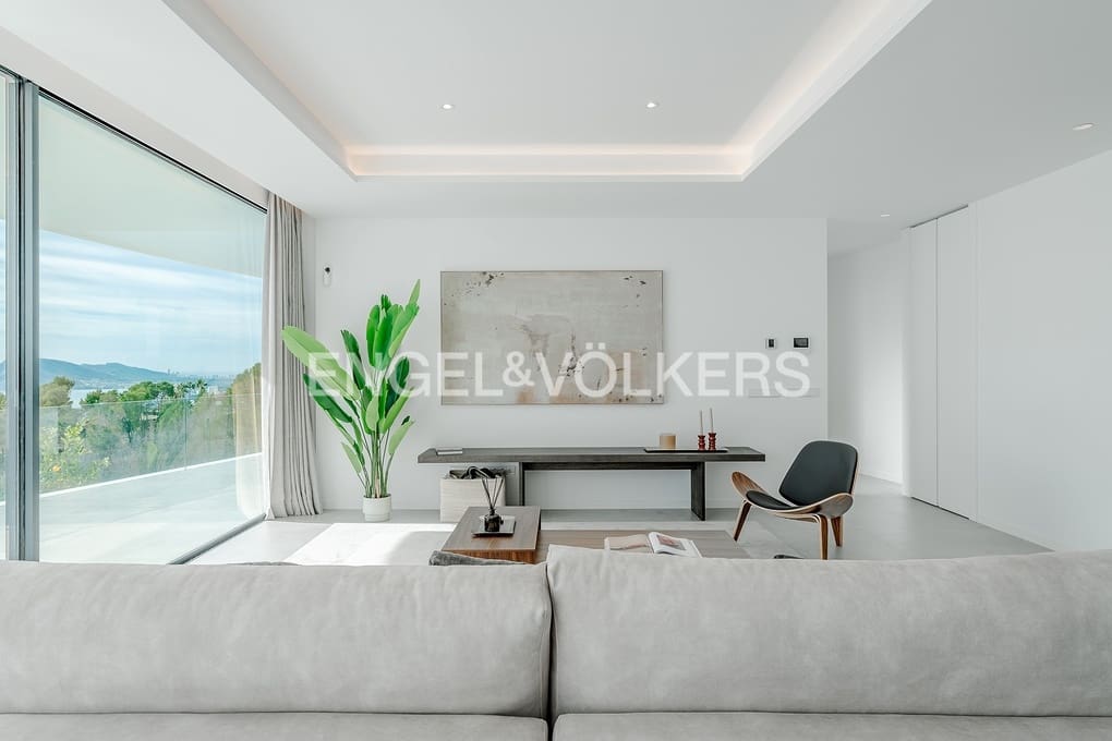 4 bedroom Villa for sale in Altea with pool garage - € 2,290,000 (Ref: 9293814)