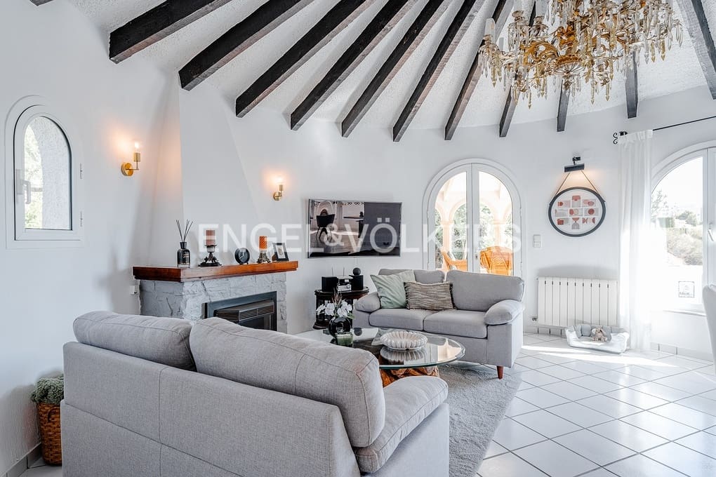 3 Zimmer Villa zu verkaufen in Calpe / Calp mit Pool Garage - 615.000 € (Ref: 9302784)