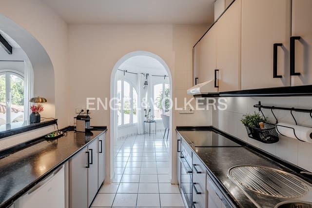 3 Zimmer Villa zu verkaufen in Calpe / Calp mit Pool Garage - 615.000 € (Ref: 9302784)