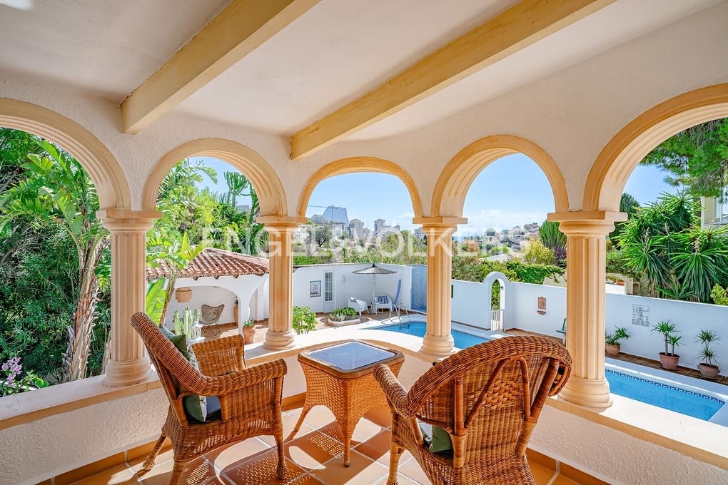 3 Zimmer Villa zu verkaufen in Calpe / Calp mit Pool Garage - 615.000 € (Ref: 9302784)