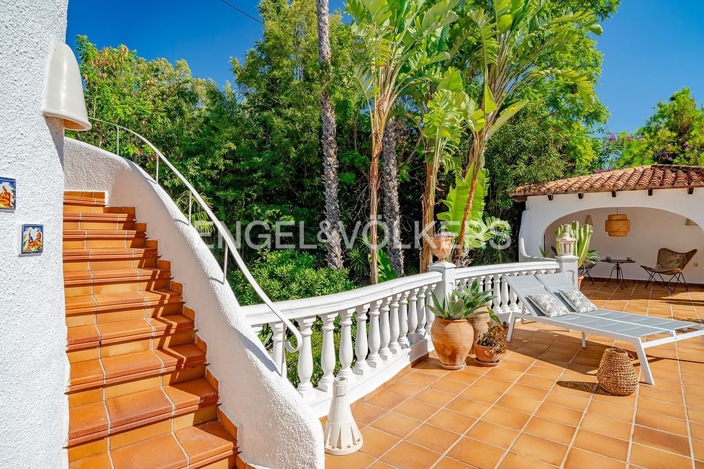 3 Zimmer Villa zu verkaufen in Calpe / Calp mit Pool Garage - 615.000 € (Ref: 9302784)