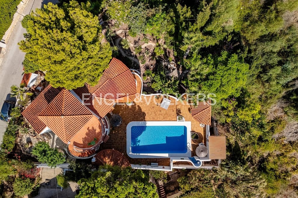 3 Zimmer Villa zu verkaufen in Calpe / Calp mit Pool Garage - 615.000 € (Ref: 9302784)