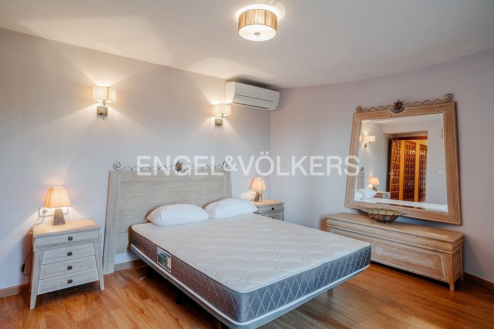 Chalet de 4 habitaciones en Calpe / Calp en venta con piscina garaje - 840.000 € (Ref: 9312091)