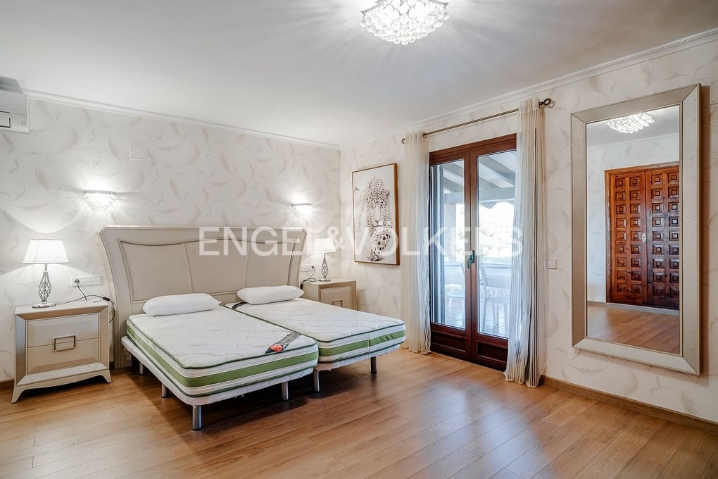 Chalet de 4 habitaciones en Calpe / Calp en venta con piscina garaje - 840.000 € (Ref: 9312091)