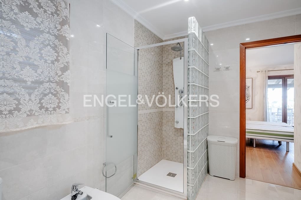 Chalet de 4 habitaciones en Calpe / Calp en venta con piscina garaje - 840.000 € (Ref: 9312091)