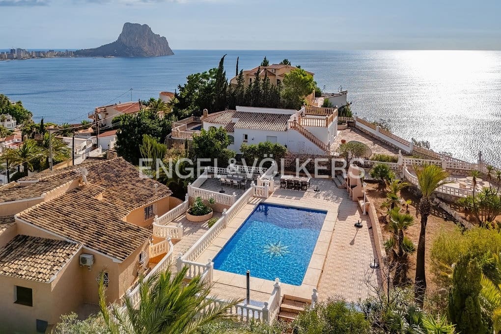 4 sypialnia Willa na sprzedaż w Calpe / Calp z basenem garażem - 790 000 € (Ref: 9312091)