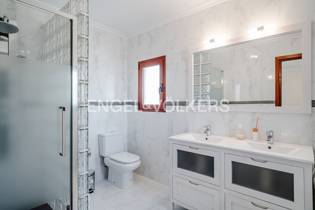 4 sypialnia Willa na sprzedaż w Calpe / Calp z basenem garażem - 790 000 € (Ref: 9312091)