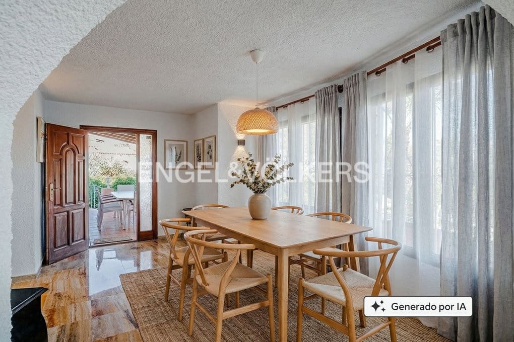 Chalet de 4 habitaciones en Calpe / Calp en venta con piscina garaje - 790.000 € (Ref: 9312091)