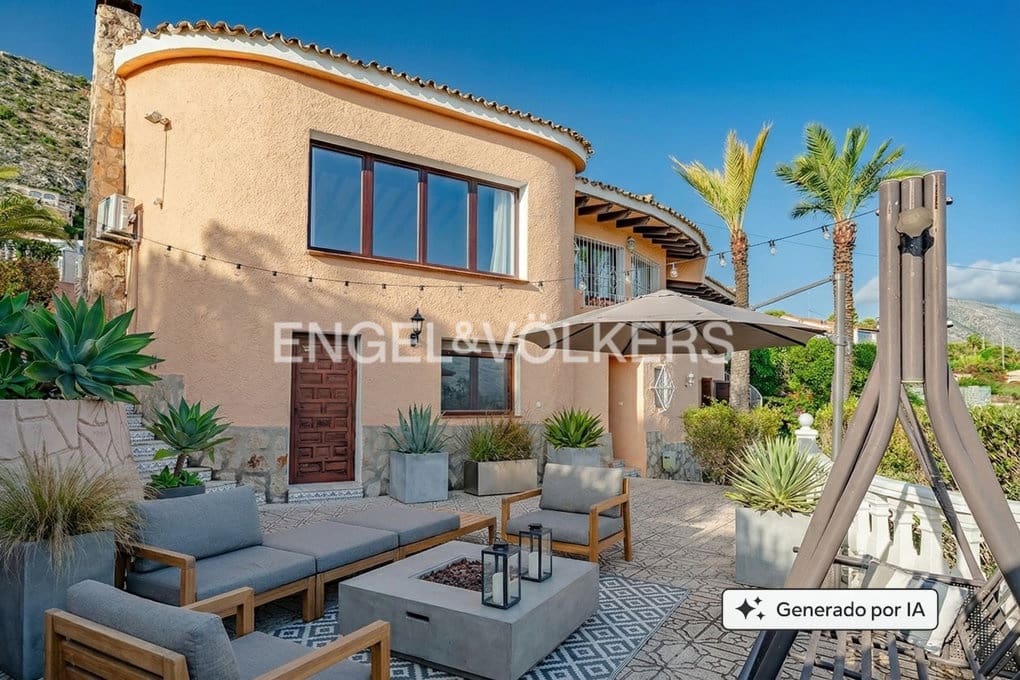 Chalet de 4 habitaciones en Calpe / Calp en venta con piscina garaje - 790.000 € (Ref: 9312091)