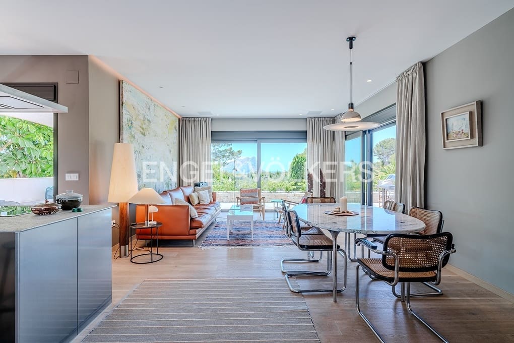 4 makuuhuone Huvila myytävänä paikassa Benissa mukana uima-altaan 
autotalli - 1 950 000 € (Ref: 9316009)