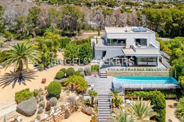 4 makuuhuone Huvila myytävänä paikassa Benissa mukana uima-altaan 
autotalli - 1 950 000 € (Ref: 9316009)