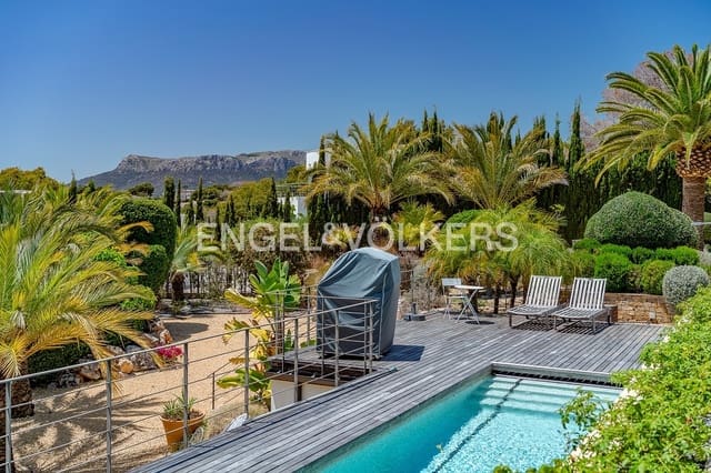 4 makuuhuone Huvila myytävänä paikassa Benissa mukana uima-altaan 
autotalli - 1 950 000 € (Ref: 9316009)