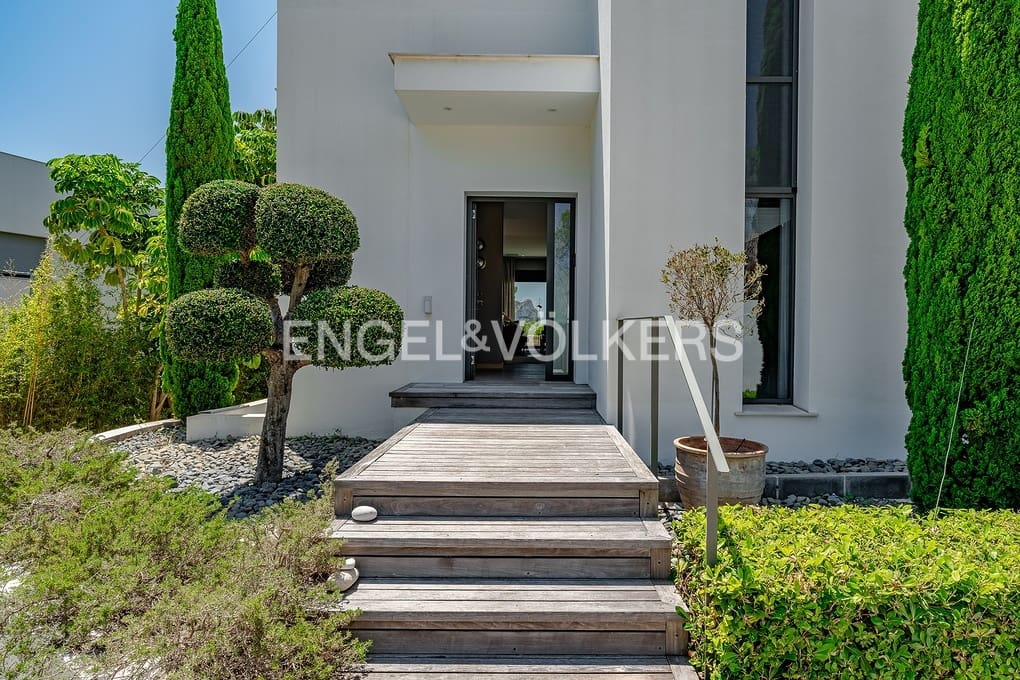 4 makuuhuone Huvila myytävänä paikassa Benissa mukana uima-altaan 
autotalli - 1 950 000 € (Ref: 9316009)