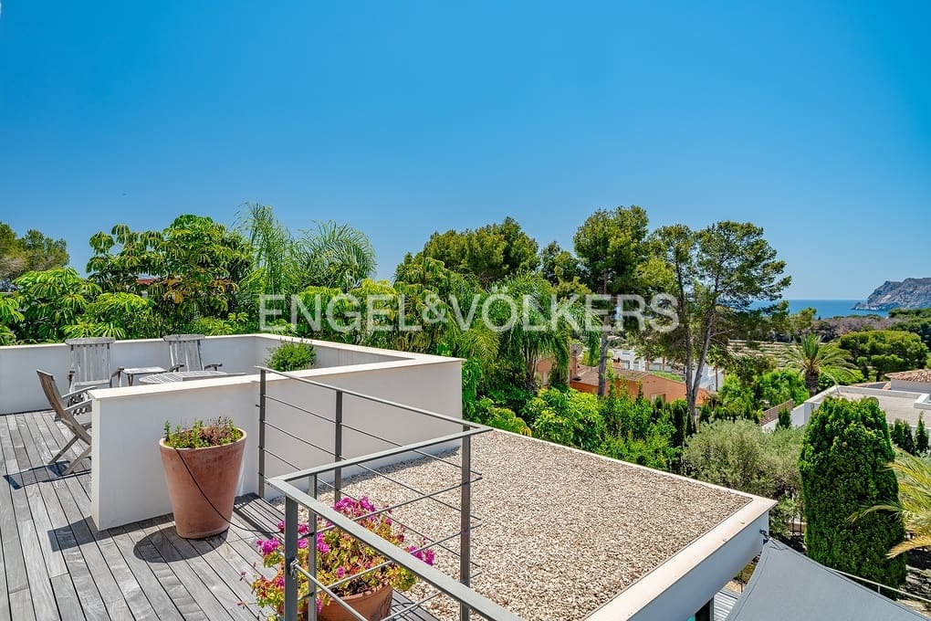 4 makuuhuone Huvila myytävänä paikassa Benissa mukana uima-altaan 
autotalli - 1 950 000 € (Ref: 9316009)