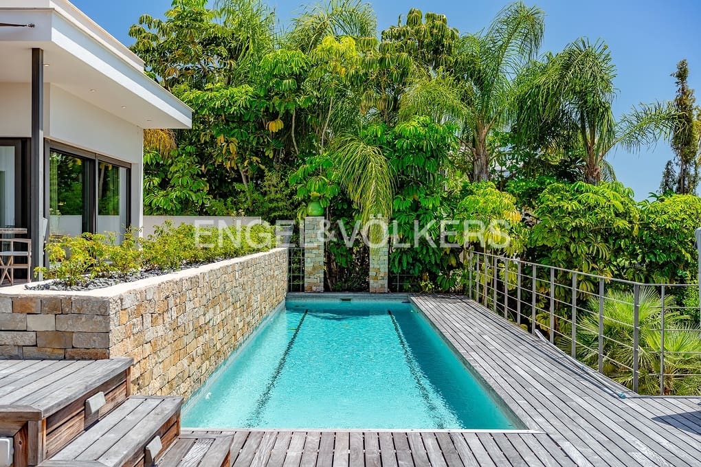 4 makuuhuone Huvila myytävänä paikassa Benissa mukana uima-altaan 
autotalli - 1 950 000 € (Ref: 9316009)