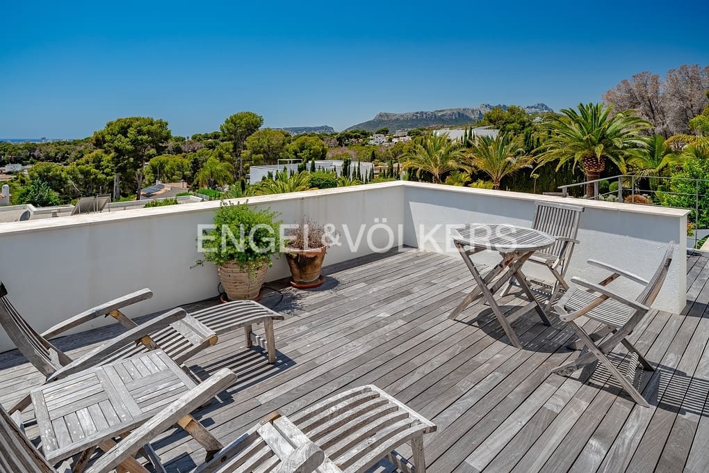 4 makuuhuone Huvila myytävänä paikassa Benissa mukana uima-altaan 
autotalli - 1 950 000 € (Ref: 9316009)