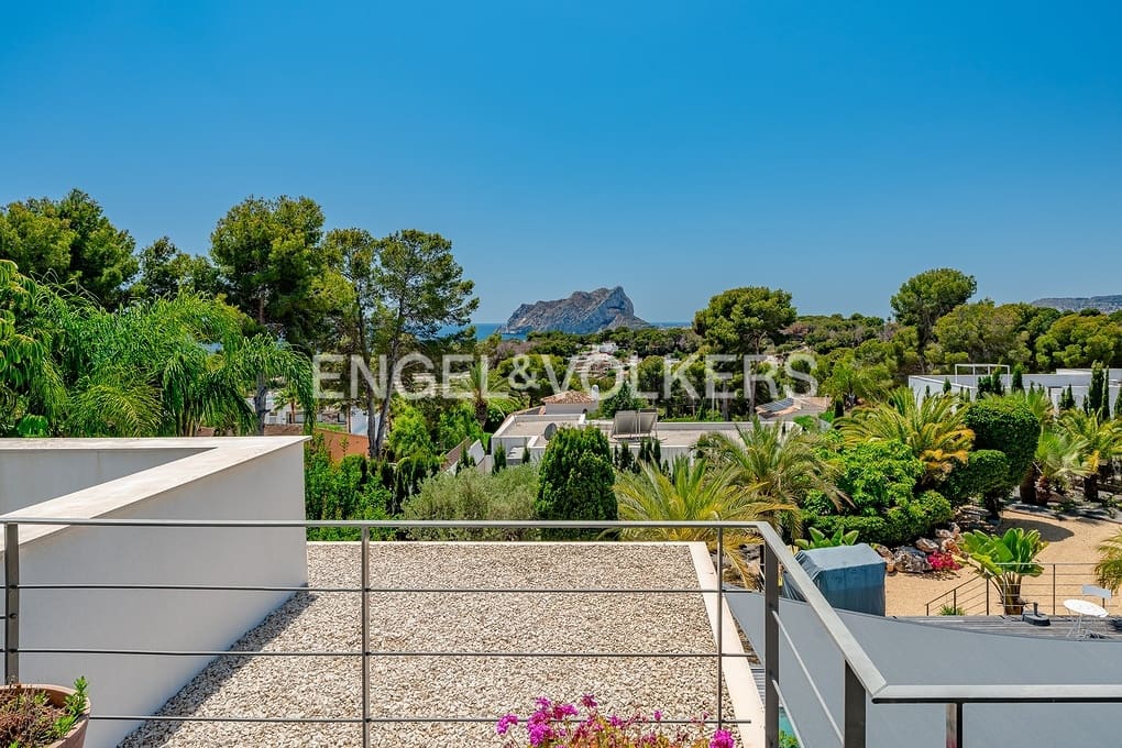 4 makuuhuone Huvila myytävänä paikassa Benissa mukana uima-altaan 
autotalli - 1 950 000 € (Ref: 9316009)