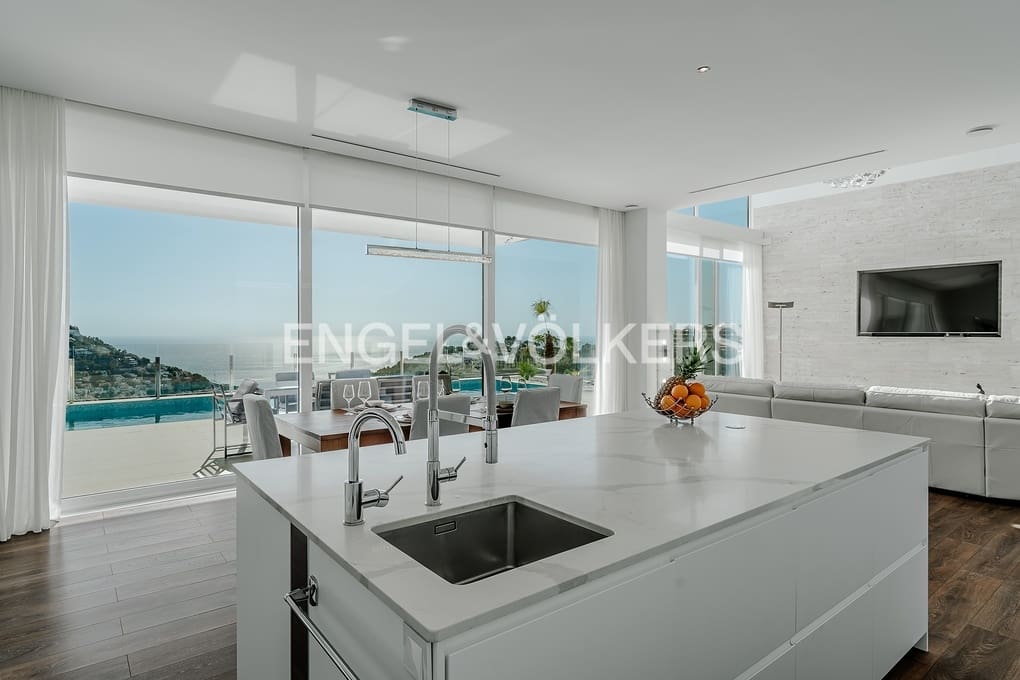 3 soveværelse Villa til salg i Altea med swimmingpool garage - € 2.075.000 (Ref: 9325393)