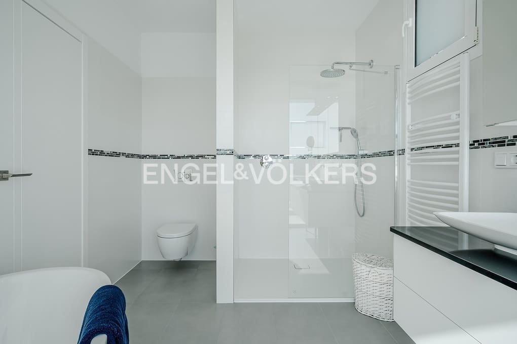 3 soveværelse Villa til salg i Altea med swimmingpool garage - € 2.075.000 (Ref: 9325393)