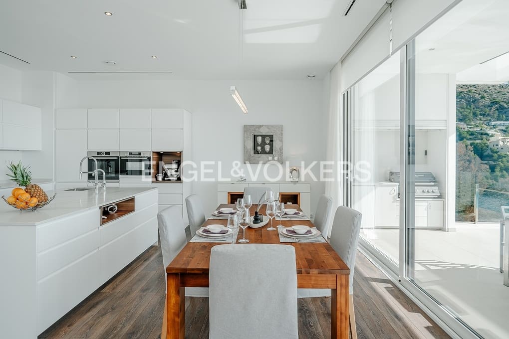 3 soveværelse Villa til salg i Altea med swimmingpool garage - € 2.075.000 (Ref: 9325393)